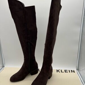 Woman's Boots Anne Klein Adrenna Knee High boots Dark Brown Suede Sz 5.5 M